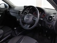 Audi A1 TFSI SPORT 5