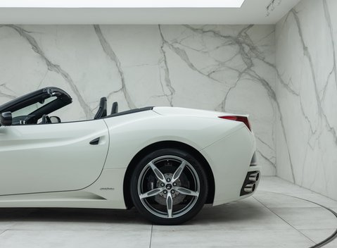 Ferrari California 30 37