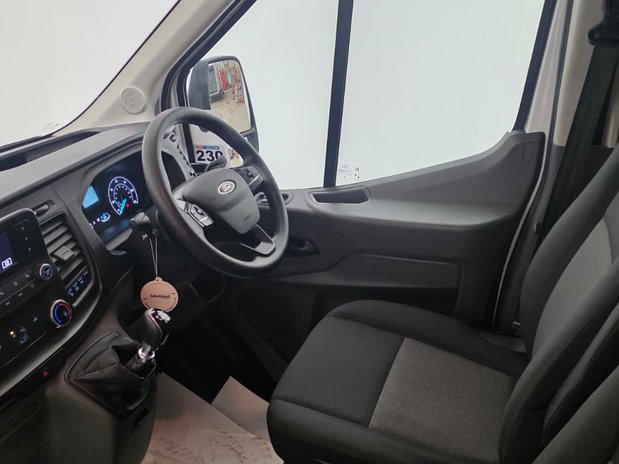 Ford Transit TRANSIT 350 L3 DIESEL FWD 2.0 Eco Blue 130ps H3 Leader Van 13