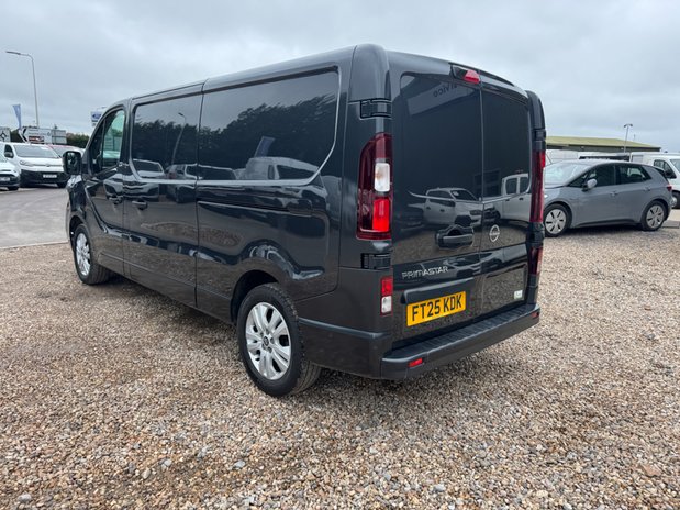 Nissan Primastar LWB L2H1 [SOLD MT] Low Roof Tekna Air Con Alloys Cam Nav Sensors EURO 6 10