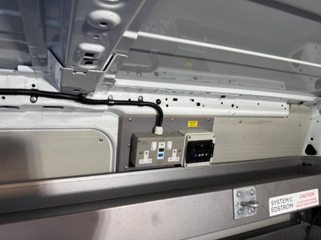 Ford Transit Connect 1.5 240 EcoBlue Limited Auto L2 Euro 6 (s/s) 5dr 2