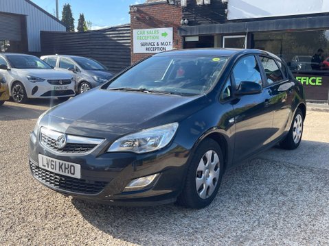 Vauxhall Astra 1.6 Astra Exclusive Auto 5dr 4