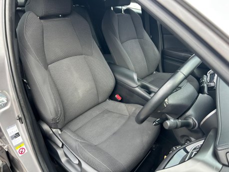 Toyota C-HR 1.2 VVT-i Icon CVT Euro 6 (s/s) 5dr 29