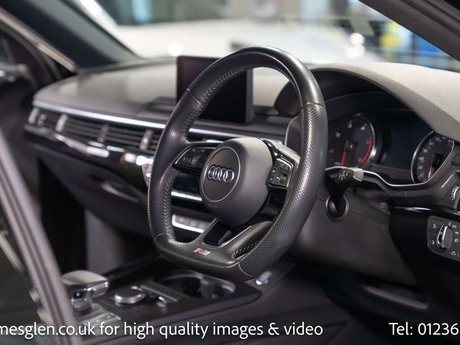 Audi A4 3.0 A4 Black Edition TDI Quattro Auto 4WD 4dr 10