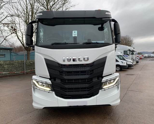 Iveco S-Way 5700WB 360 c/w Hi-Ab 258-EP Hi Duo Crane Triple Dropside body *NEW*
