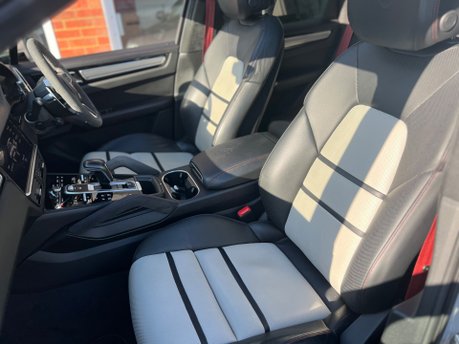 Porsche Cayenne 4.0T V8 GTS SUV 5dr Petrol TiptronicS 4WD Euro 6 (s/s) (460 ps) 15