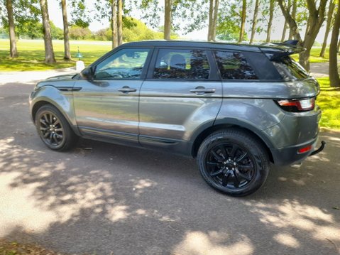 Land Rover Range Rover Evoque 2.0 TD4 SE Tech Auto 4WD Euro 6 (s/s) 5dr 10