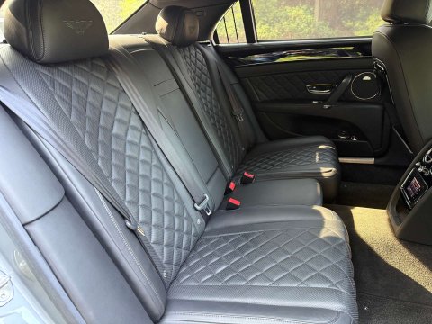 Bentley Flying Spur 4.0 Flying Spur V8 Mulliner Auto 4WD 4dr 17