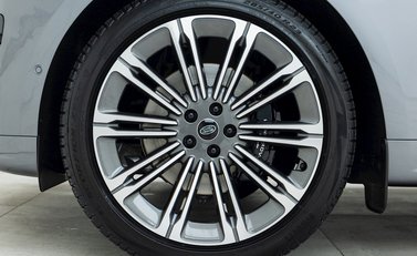 Land Rover Range Rover Sport D300 Autobiography 8