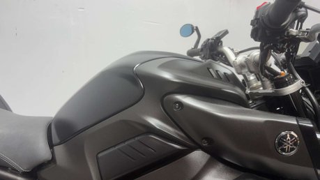 Yamaha MT-10 1000 Hyper-naked Mt 35k serviced extras new battery and MOT 13