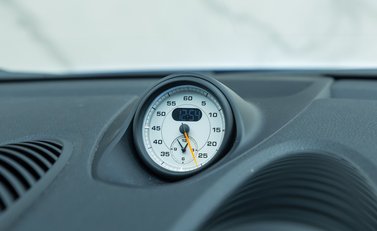 Porsche Cayman GT4 (718) 22