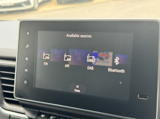 Renault Trafic SWB L1H1 Low Roof Sport LL31 Air Con Alloys Sensors Cam EURO 6 29