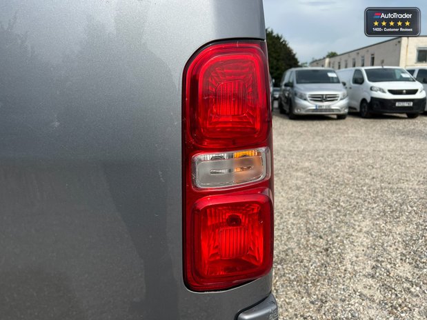 Vauxhall Vivaro LWB L2H1 Low Roof Sportive 2700 Air Con Sensors EURO 6 NO VAT 25