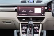Porsche Cayenne 3.0 V6 E-Hybrid 17.9kWh Platinum Edition TiptronicS 4WD Euro 6 (s/s) 5dr (3 12