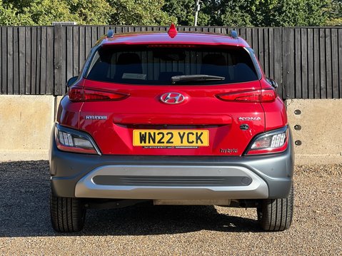 Hyundai KONA GDI PREMIUM 8