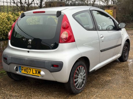 Peugeot 107 1.0 107 Urban Move 3dr 9