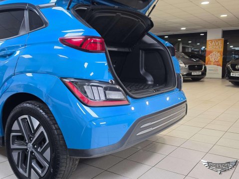 Hyundai KONA 64kWh Premium Auto 5dr (10.5kW Charger) 50