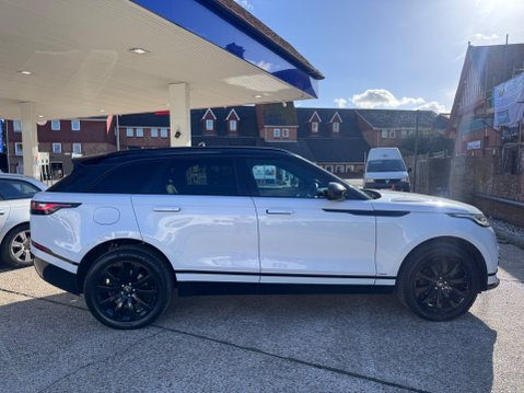 Land Rover Range Rover Velar R-DYNAMIC S 3
