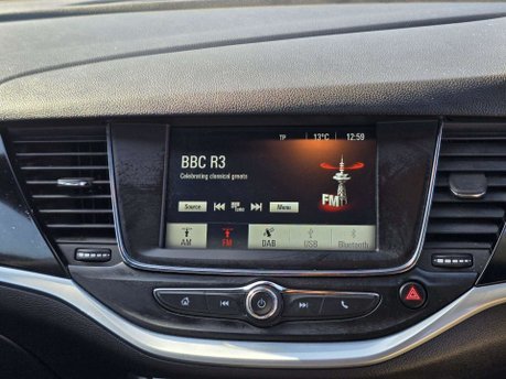 Vauxhall Astra 1.4i Turbo SRi Hatchback 5dr Petrol Auto Euro 6 (s/s) (150 ps) 31