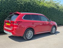 Mitsubishi Outlander (Sold) 2.4h TwinMotor 13.8kWh 4h SUV 5dr Petrol Plug-in Hybrid CVT 4WD Euro 4