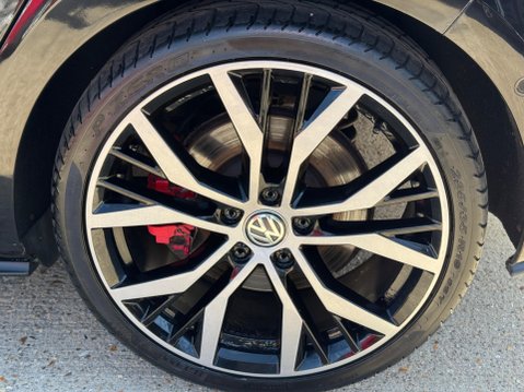 Volkswagen Golf 2.0 TSI BlueMotion Tech GTI Performance DSG Euro 6 (s/s) 5dr 52
