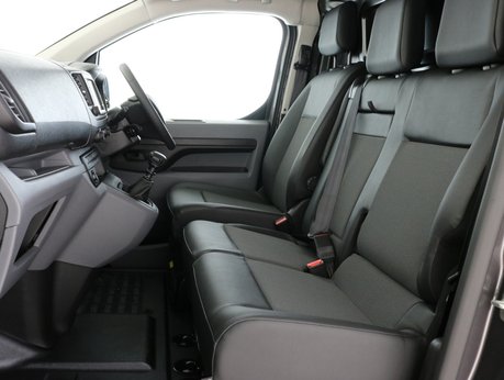 Peugeot Expert 1400 1.5 BlueHDi 100 Professional Premium Van 4