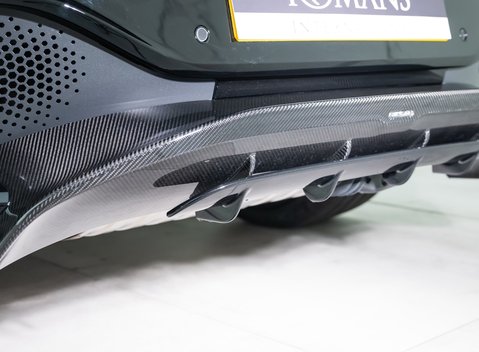 Aston Martin DBX 707 38