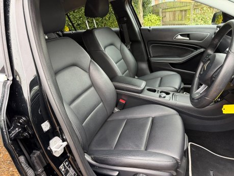 Mercedes-Benz A Class 2.1 A200d Sport (Premium) 7G-DCT Euro 6 (s/s) 5dr 23