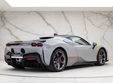 Ferrari SF90 Stradale 3