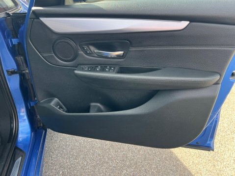 BMW 2 Series 2.0 220i GPF M Sport DCT Euro 6 (s/s) 5dr 40