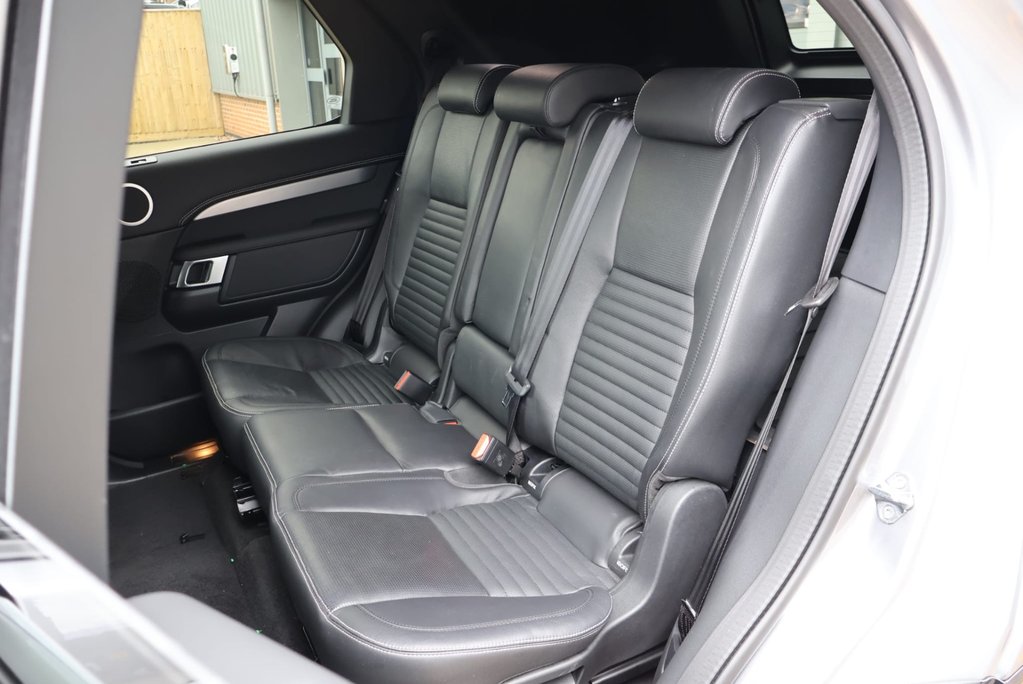 Land Rover Discovery 2026 COMMERCIAL DYNAMIC HSE STYLED BY SEEKER  GENUINE REAR SEATS FITTED  23