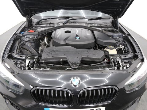BMW 1 Series 1.5 118i GPF M Sport Shadow Edition Auto Euro 6 (s/s) 5dr 28