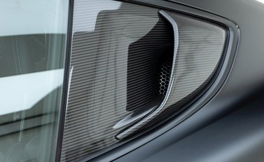 Porsche Cayman GT4 RS (718) 37