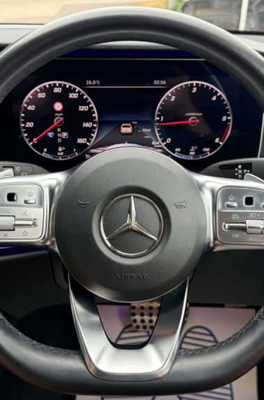 Mercedes-Benz E Class E 220 D AMG LINE NIGHT EDITION PREMIUM PLUS - 8 SERVICES RECORDED  