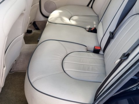 Rover 75 CONNOISSEUR V6 33