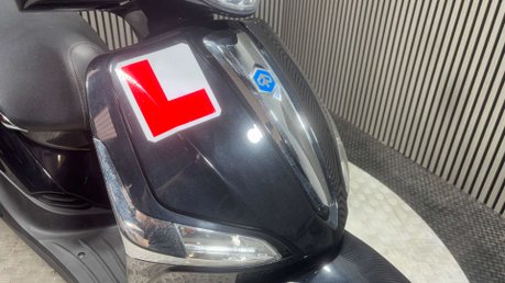 Piaggio Liberty 2021 1 OWNER ONLY 1200 MILES TOP BOX 125CC SCOOTER BIKE 33