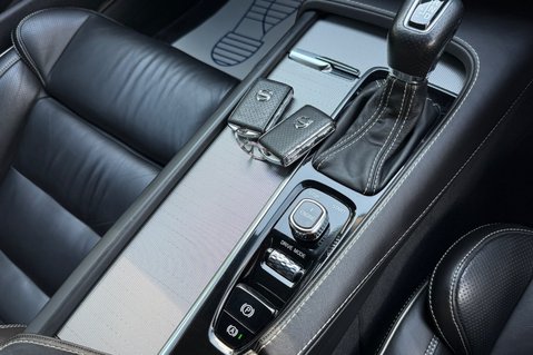 Volvo V90 D5 POWERPULSE R-DESIGN AWD 51