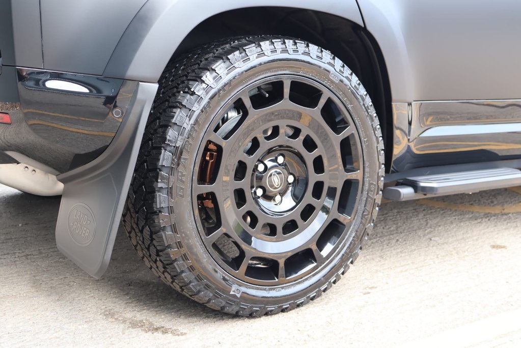 Land Rover Defender 110 2026 HARD TOP X-DYNAMIC HSE D350 STYLED BY SEEKER WITH PPF AND REAR SEATS  11