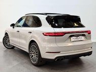 Porsche Cayenne 4.0 Cayenne V8 T Auto 4WD 5dr 20
