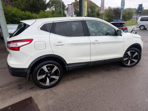 Nissan Qashqai 1.5 dCi N-Connecta 2WD Euro 6 (s/s) 5dr 4