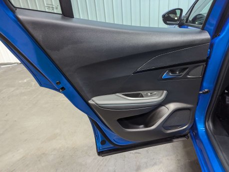 Peugeot 2008 2008 Allure Premium EV 5dr 70