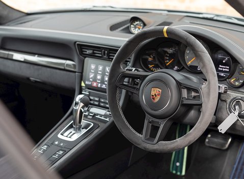 Porsche 911 (991.2) GT3 RS Weissach 11