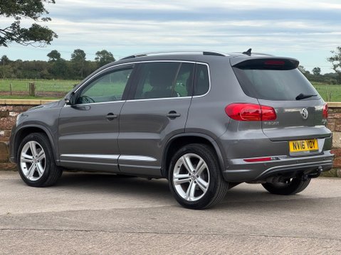 Volkswagen Tiguan 2.0 TDI BlueMotion Tech R-Line Edition 4WD Euro 6 (s/s) 5dr 3