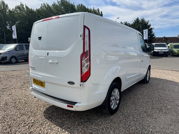 Ford Transit Custom SWB L1H1 Low Roof Limited 280 Air Con Alloys Sensors Cam EURO 6 6