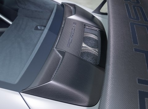 Porsche 911 GT2 RS (991) 43