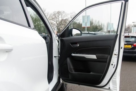 Suzuki Vitara KURO 14