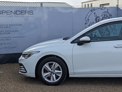 Volkswagen Golf LIFE TSI 5