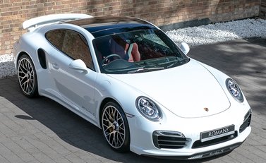 Porsche 911 (991) Turbo S 8