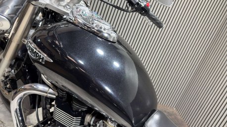 Triumph Bonneville 2013 ONLY 13K 1 OWNER LONG MOT MID-WEIGHT CRUISER BIKE 865CC 35