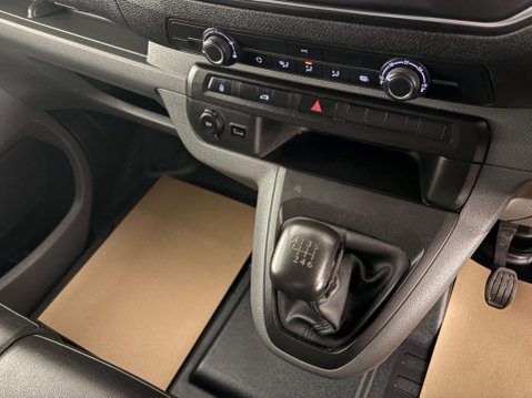 Peugeot Expert 2.0 BlueHDi 1400 Professional Standard Panel Van MWB Euro 6 (s/s) 6dr 20
